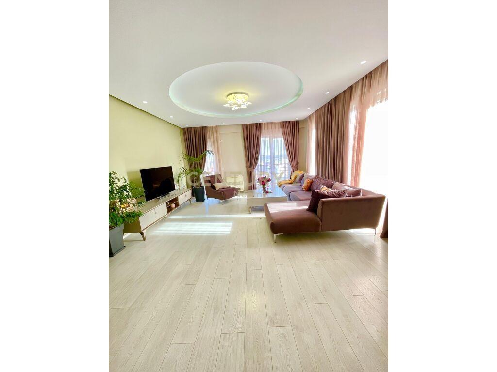 LIQENI I THATE , APARTAMENT 3+1+2 PER QIRA