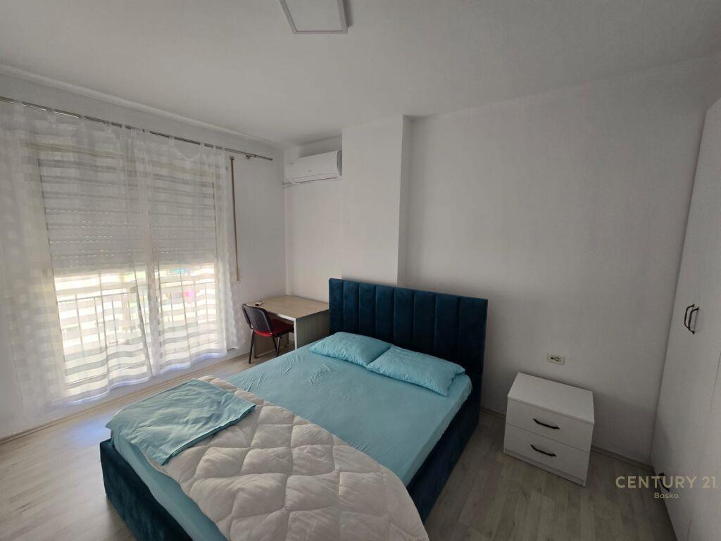 Jepet me qira apartament 3+1 Don Bosko, Banka Credins!