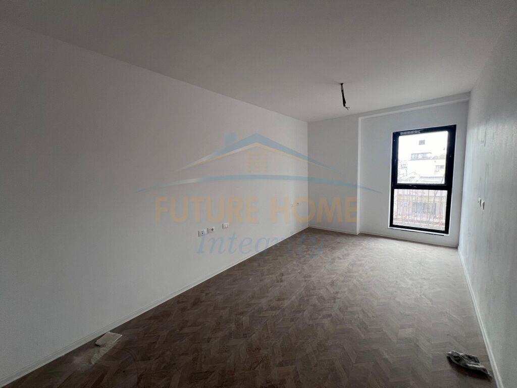 JEPET ME QERA, TIRANA GARDEN BUILDING