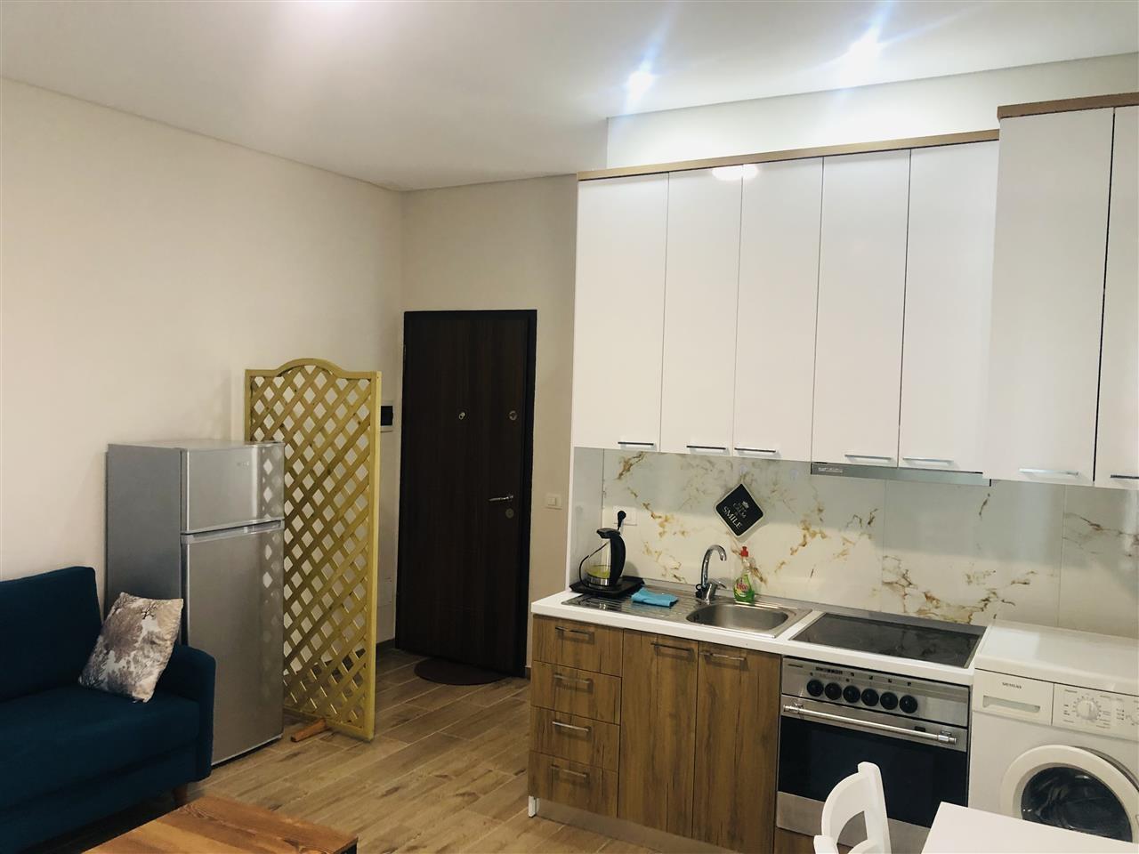 Jepet me qera apartament i mobiluar 1+1