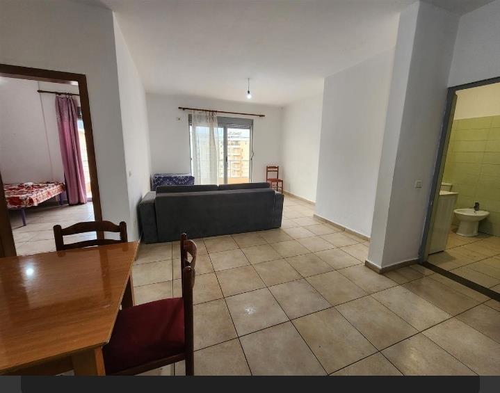 Jepet me qera Lungomare 2+1 per stundent