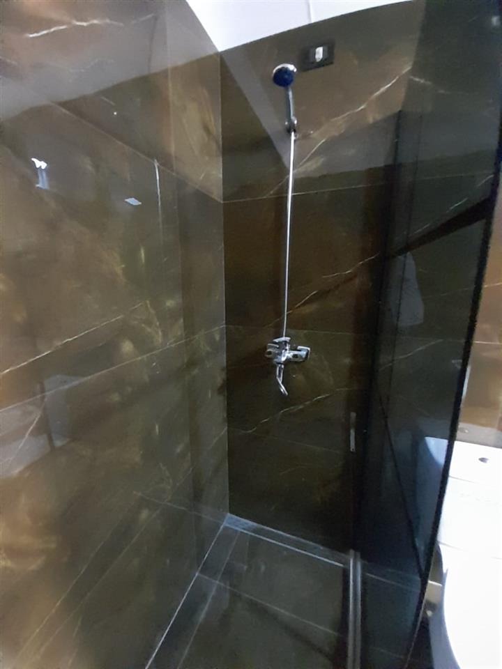 JEPET ME QIRA APARTAMENT 1+1 PRANE TATIMEVE DURRES!