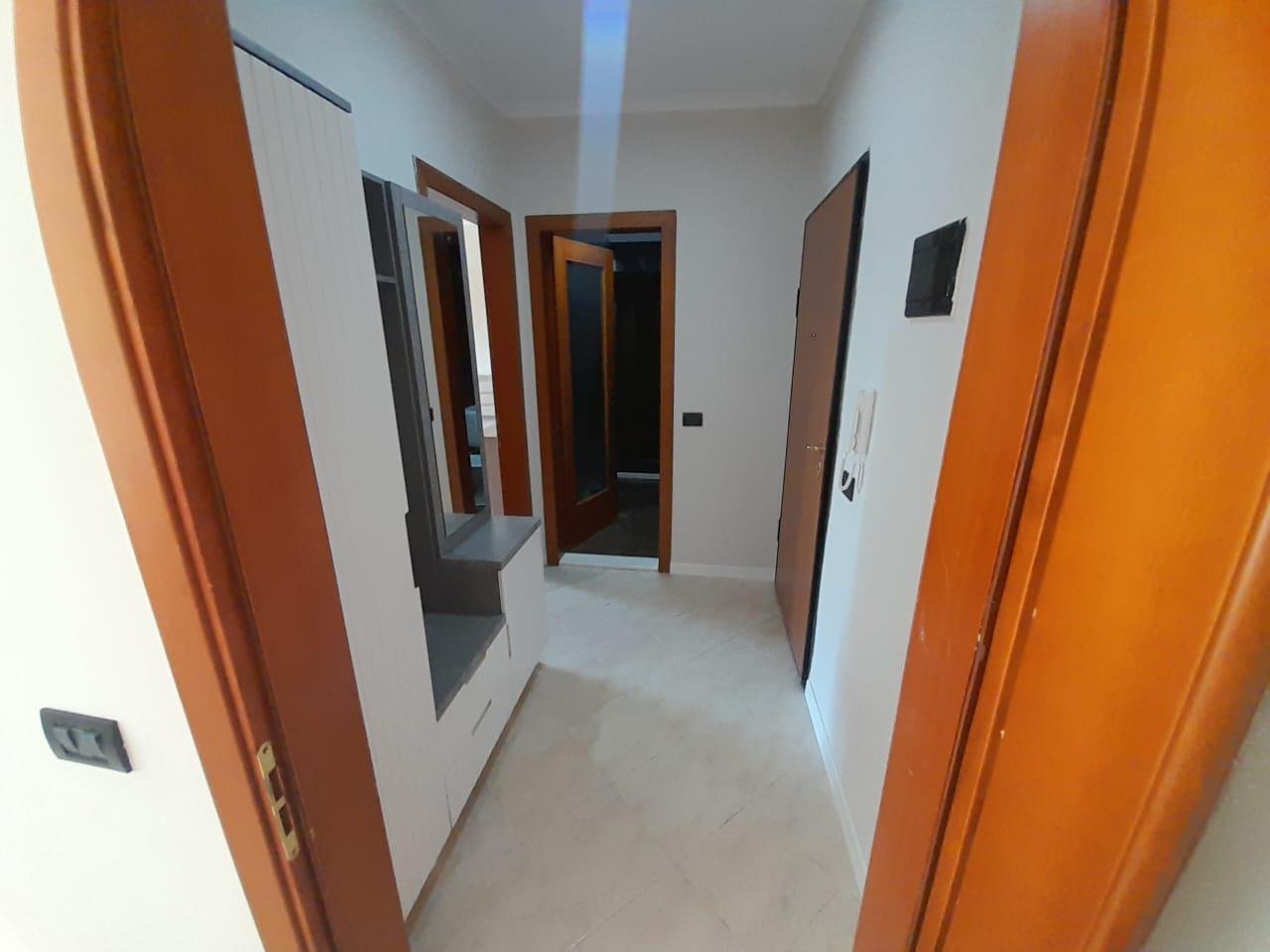 JEPET ME QIRA APARTAMENT 1+1 PRANE TATIMEVE DURRES!