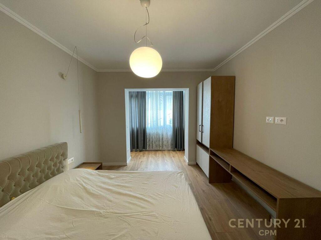 APARTAMENT 2+1 ME QIRA TEK ISH STACIONI TRENIT !