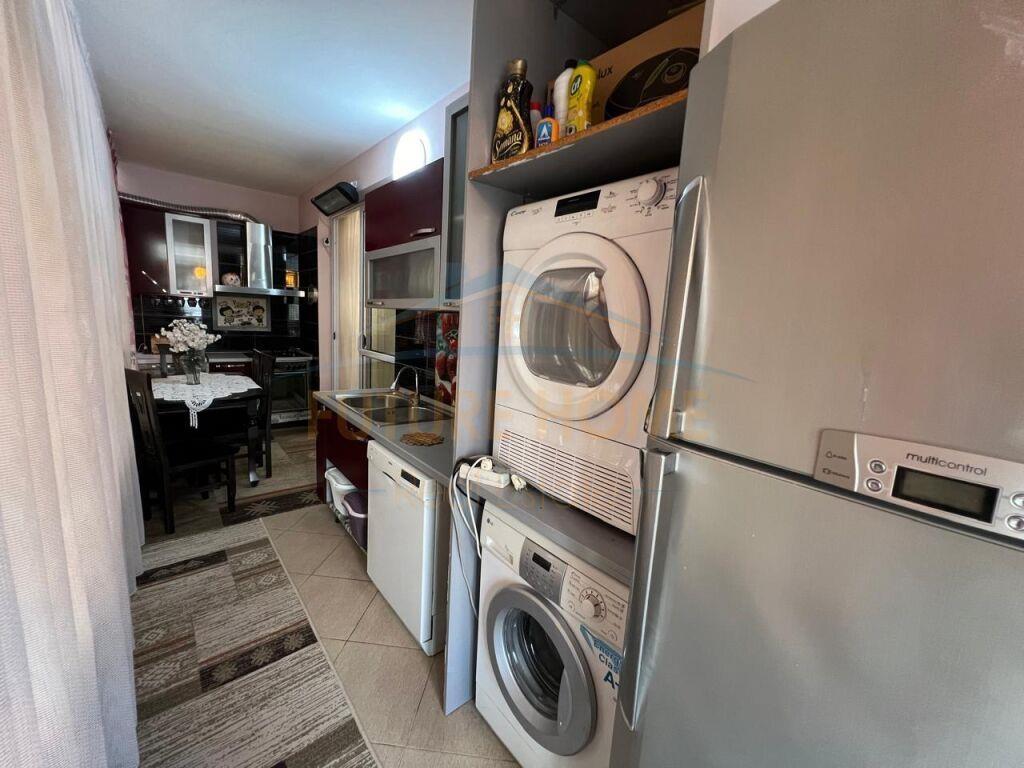 Qera, Apartament 2+1+2+Verande, Unaza e Re