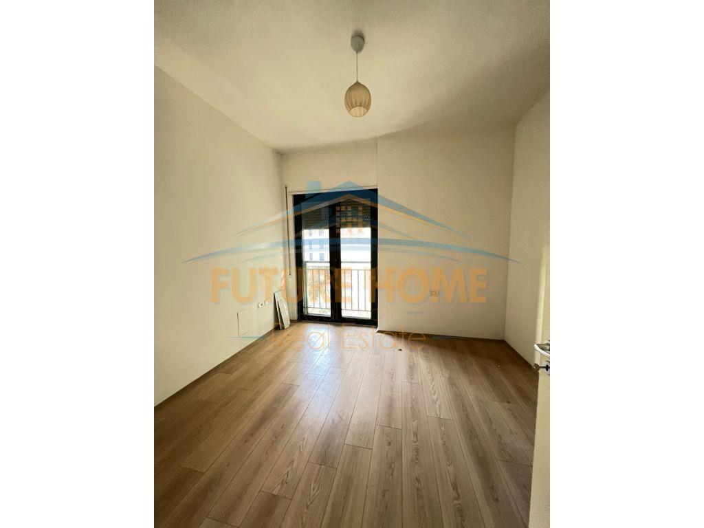 Shitet, Apartament 2+1,Unaza e Re, Tiranë