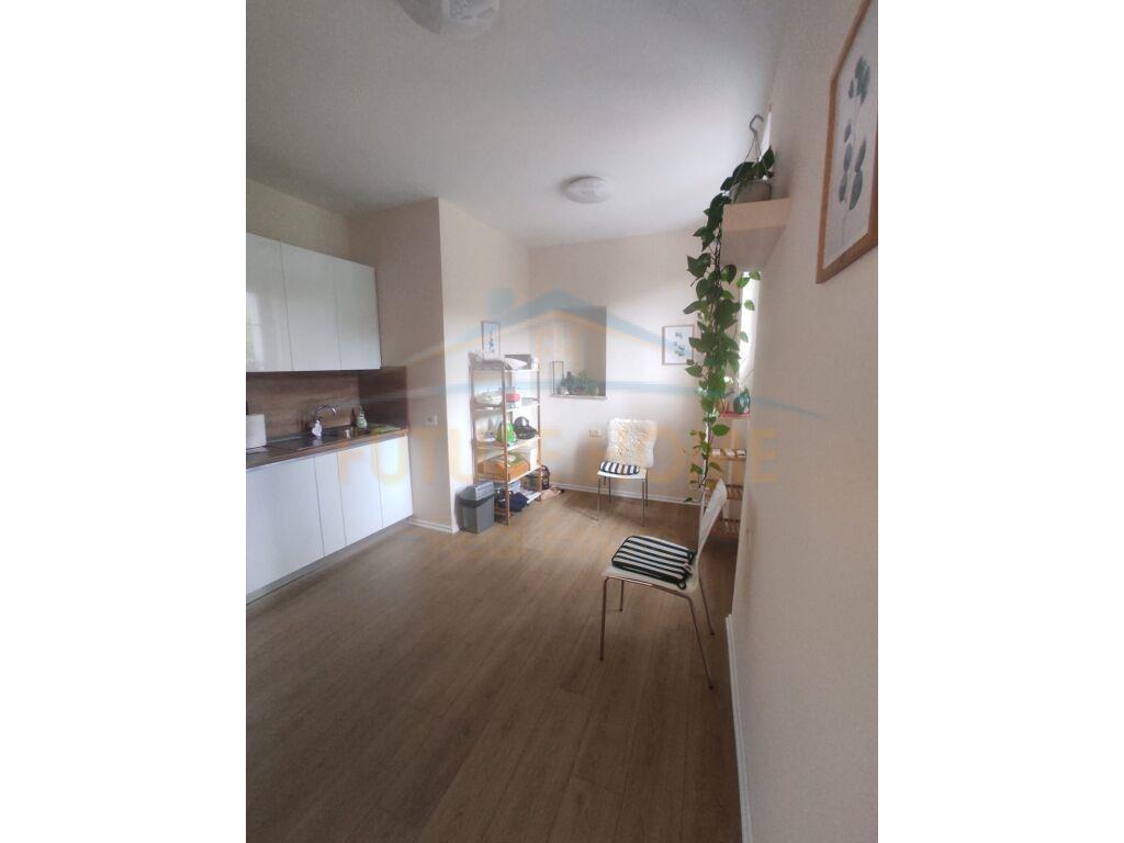 Qera, Apartament 3+1+2, Ish Ekspozita, Tiranë