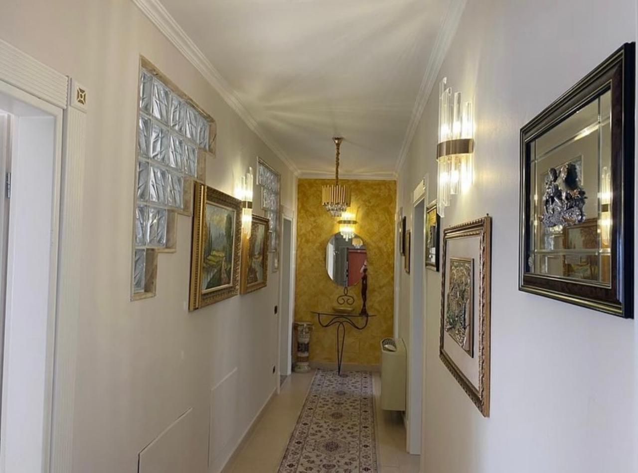 Apartament me pamje nga deti me qira