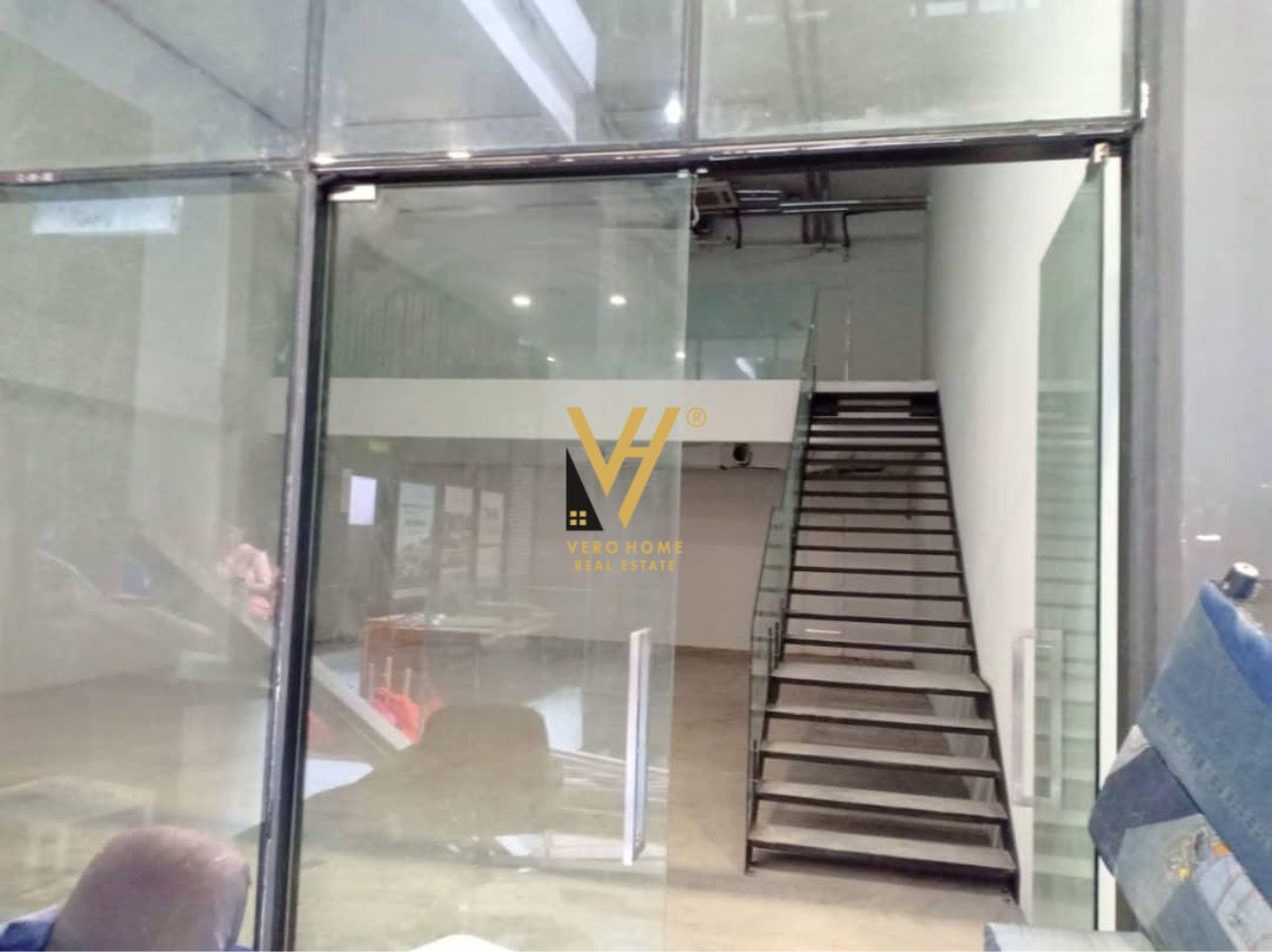 AMBIENT 206 M2 ME QERA NE LAPRAKE 1.500 EURO