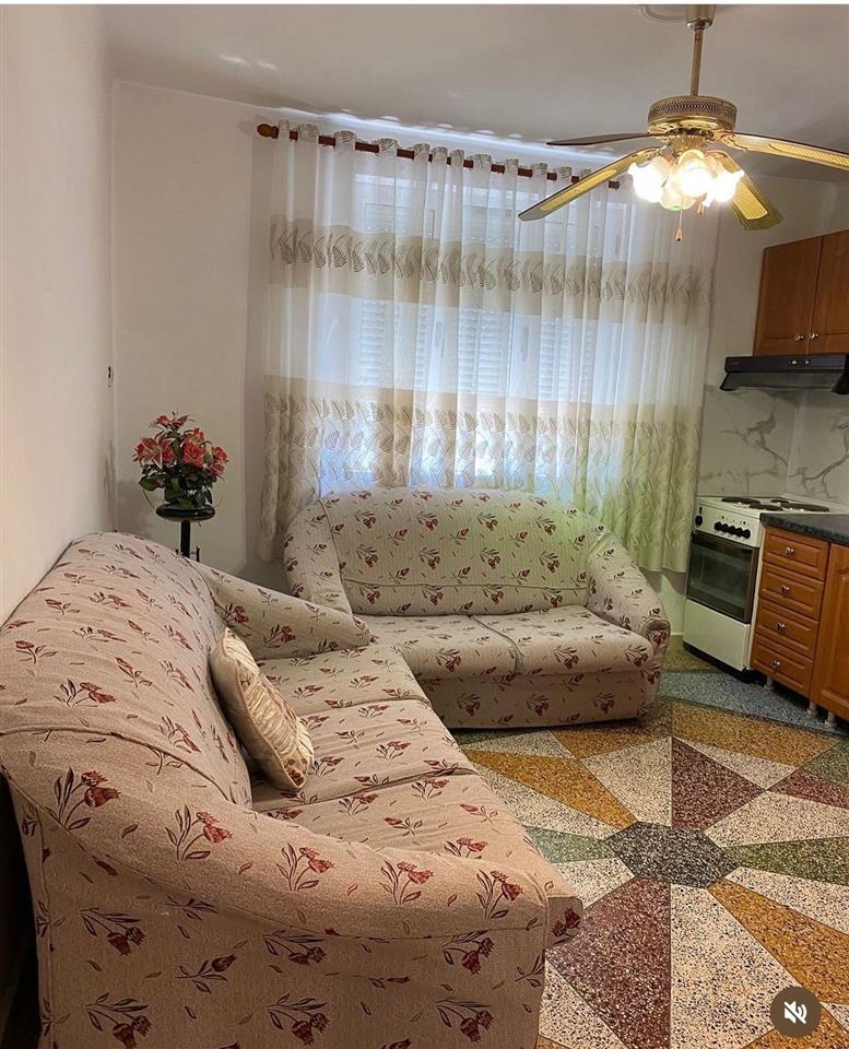 JEPET ME QERA 3+1, DURRES