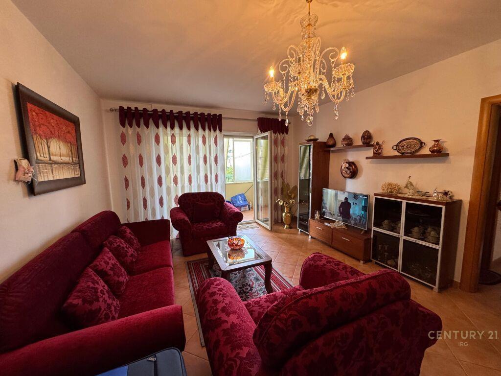 Jepet me qira 2+1 ne hyrje te Selites!IRG101759