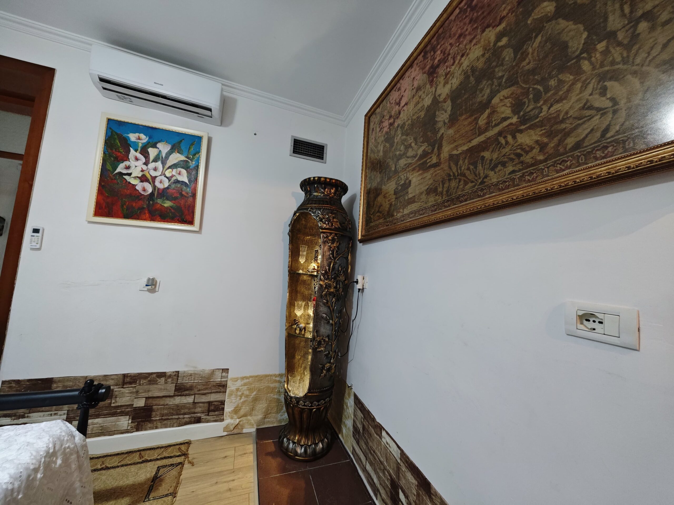 Ofrohet Për Qira Apartament 📍 Myslym Shyri