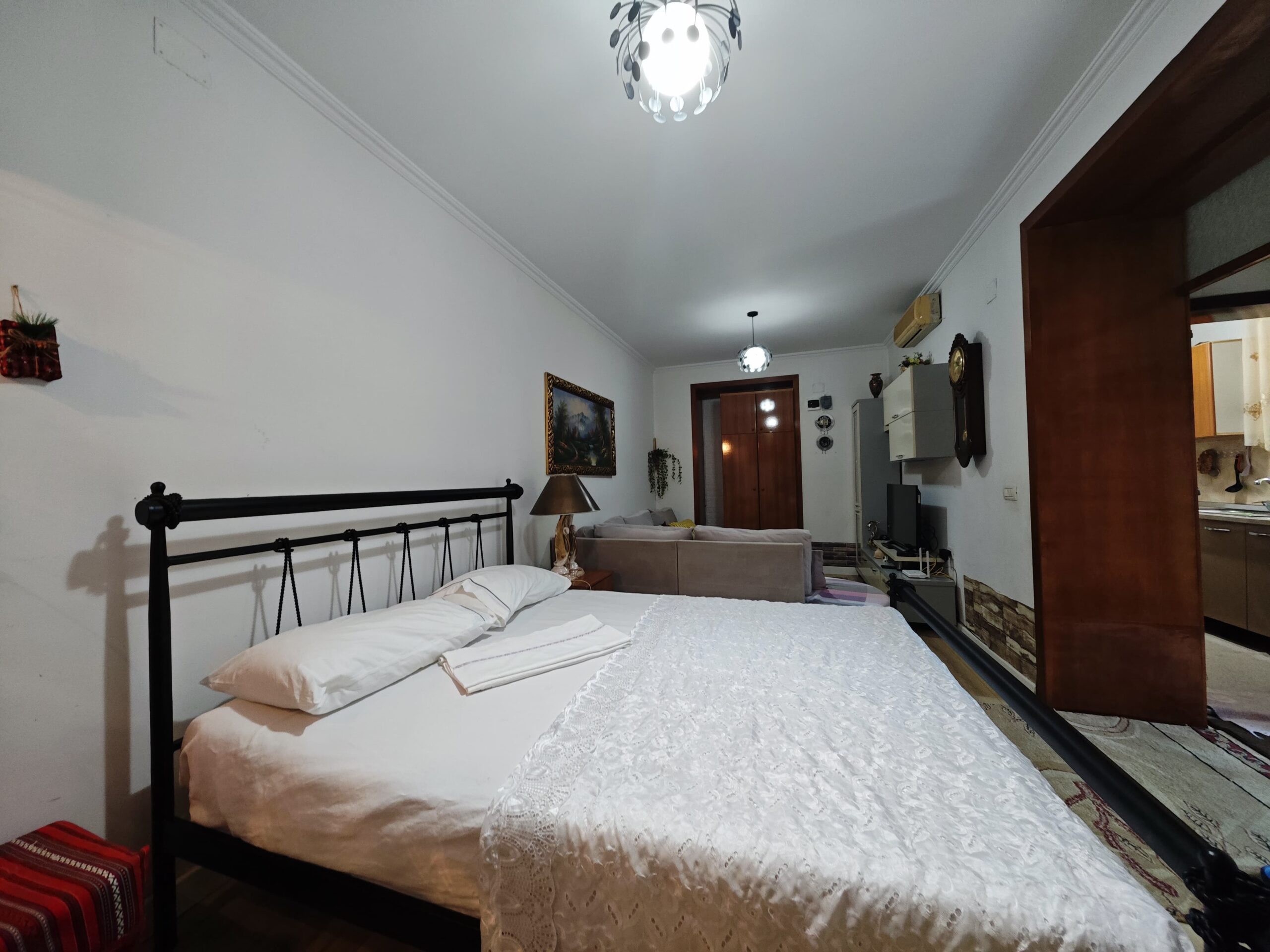 Ofrohet Për Qira Apartament 📍 Myslym Shyri