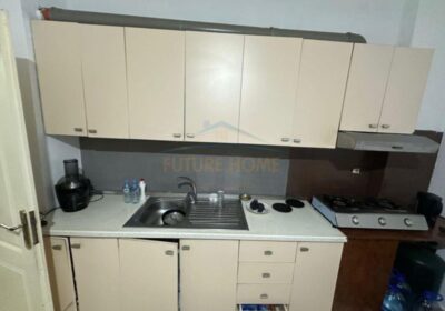 Shitet, Apartament 1+1, Rruga Shefqet Kuka, Fresku,
