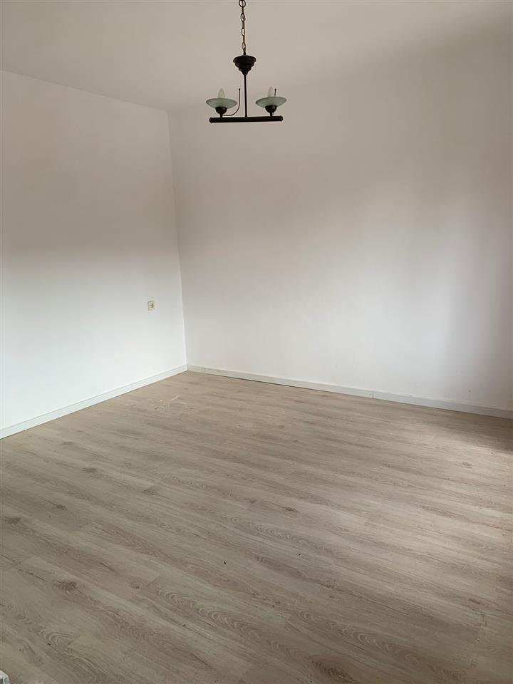 Apartment 1+1 me qira te Oxhaku 300 €