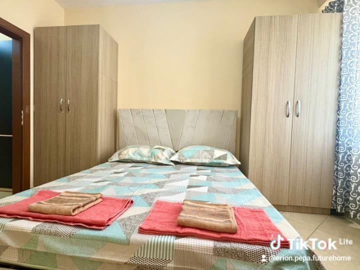 Astir tek bar Artisti 1+1 qera