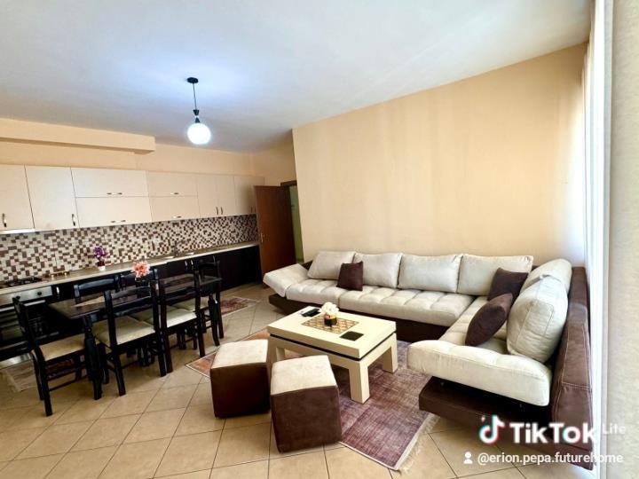 Astir tek bar Artisti 1+1 qera