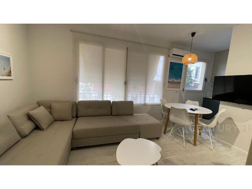 JEPET ME QERA APARTAMENT 1+1 NE GOLEM!