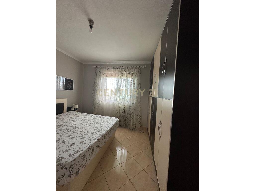 JEPET ME QERA KATI I PARE I NJE SHTEPIE PRIVATE NE SPITALLE