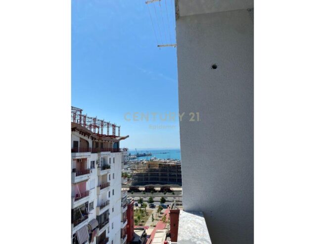 JEPET ME QIRA APARTAMENT 2+1 TEK STACIONI TRENIT!