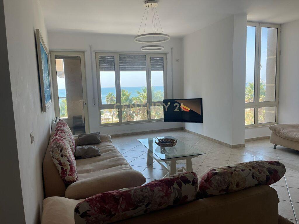 APARTMENT 3+1+2 WITH SEA VIEW IN VOLLGA €800 | 140 m²