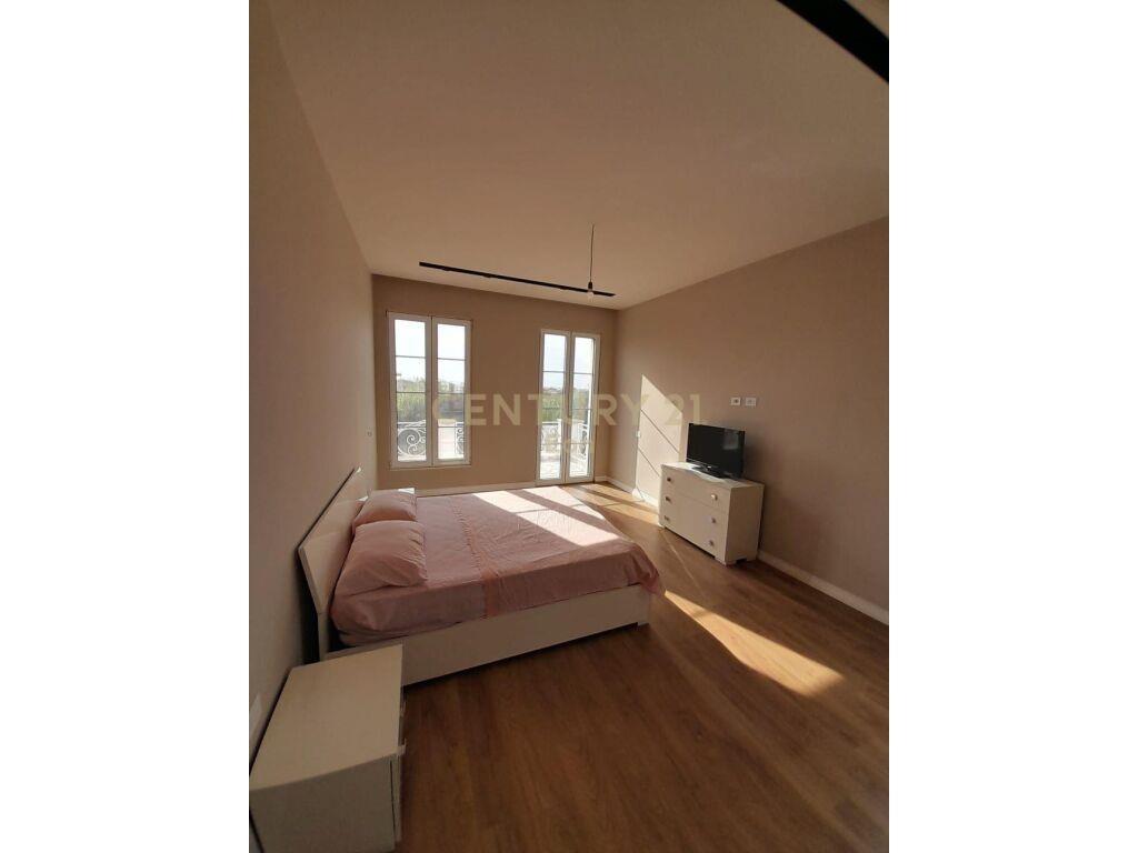 JEPET VILE PER QERA NE SHIJAK ,DURRES !!