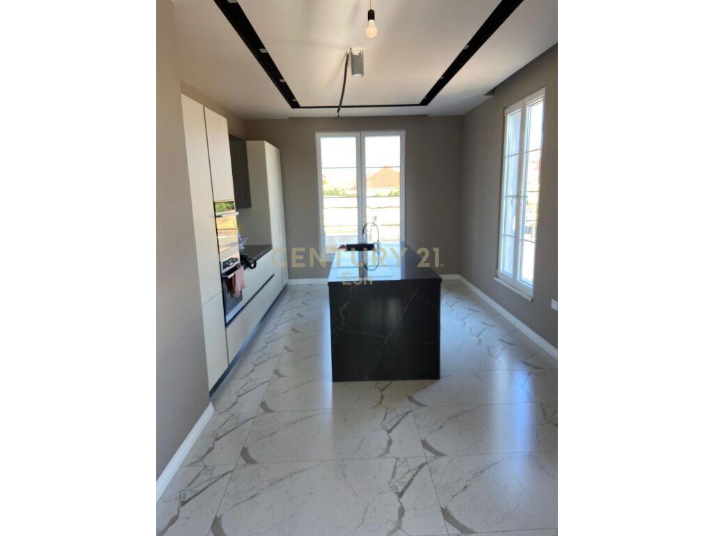 JEPET VILE PER QERA NE SHIJAK ,DURRES !!