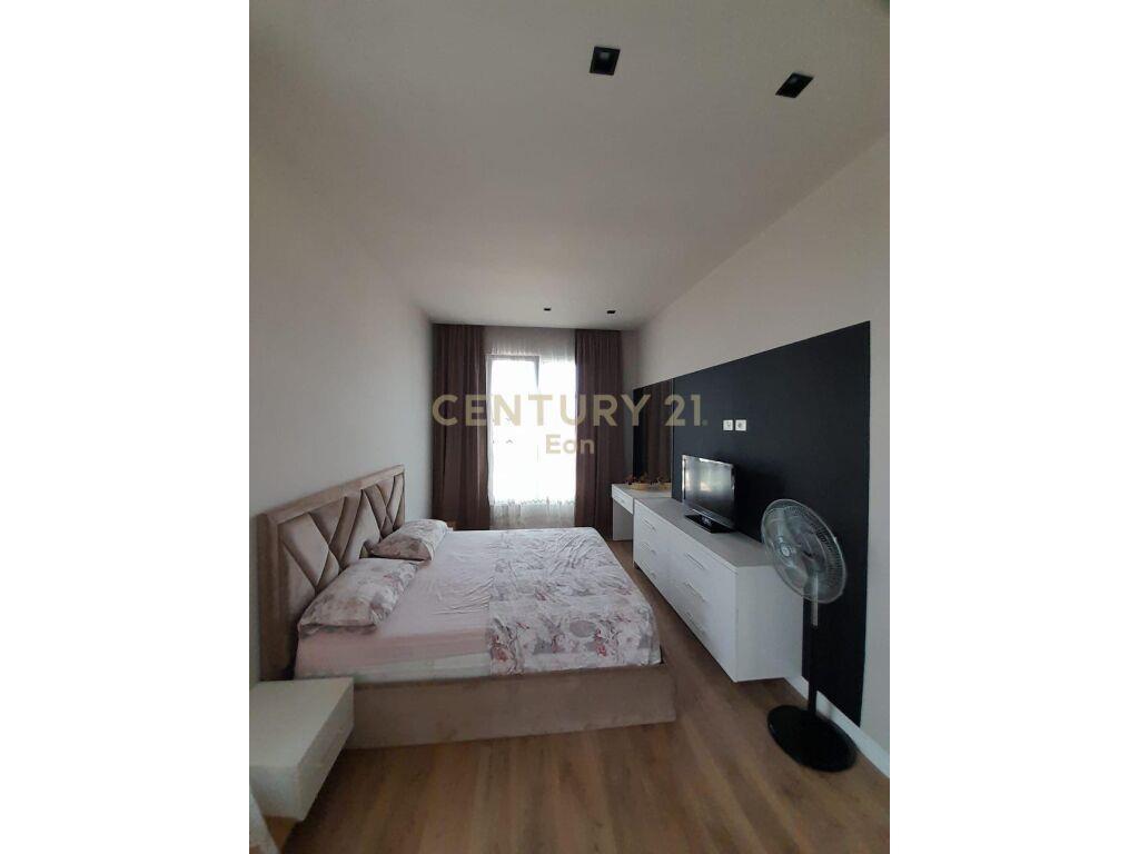 JEPET VILE PER QERA NE SHIJAK ,DURRES !!