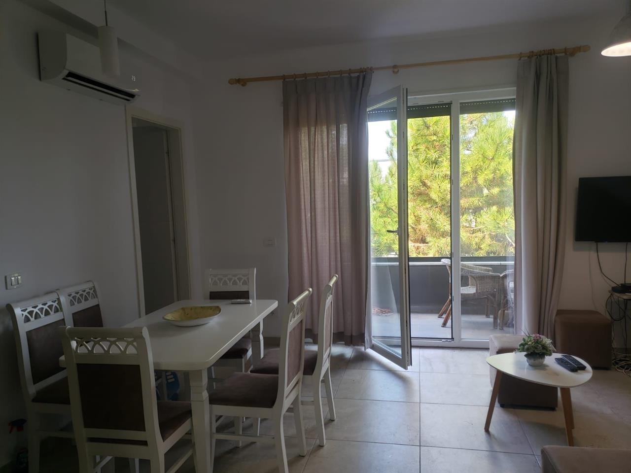 Jepet me qira apartament 1+1.Valamar