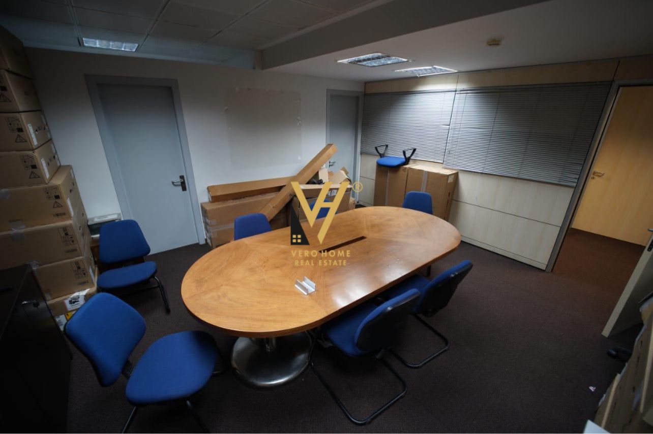 ZYRE 857 M2 ME QERA TE RRUGA E KAVAJES 12.000 EURO