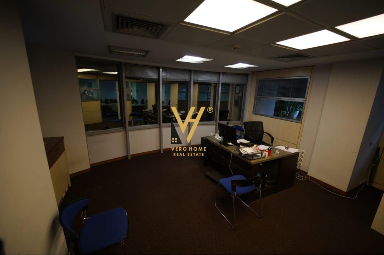 ZYRE 857 M2 ME QERA TE RRUGA E KAVAJES 12.000 EURO