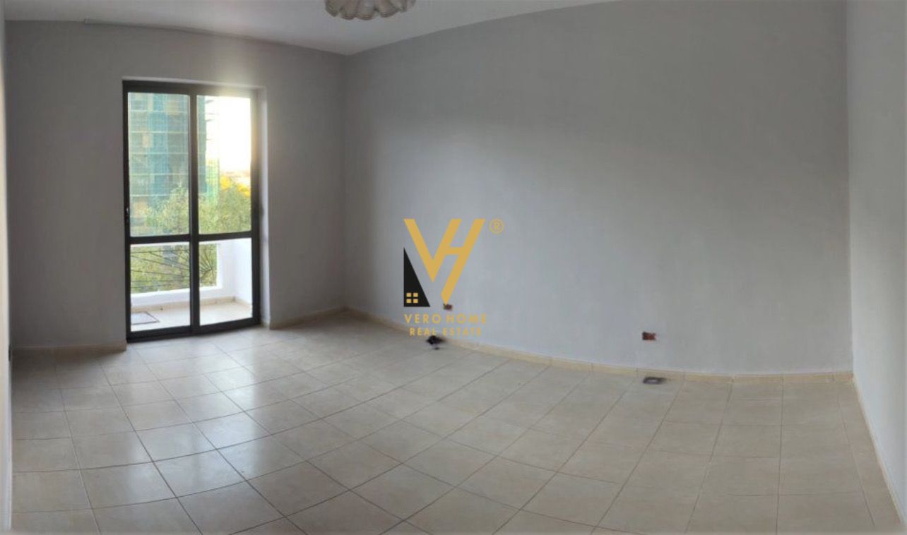 JEPET ZYRE 70 M2 ME QERA TE 21 DHJETORI 400 EURO