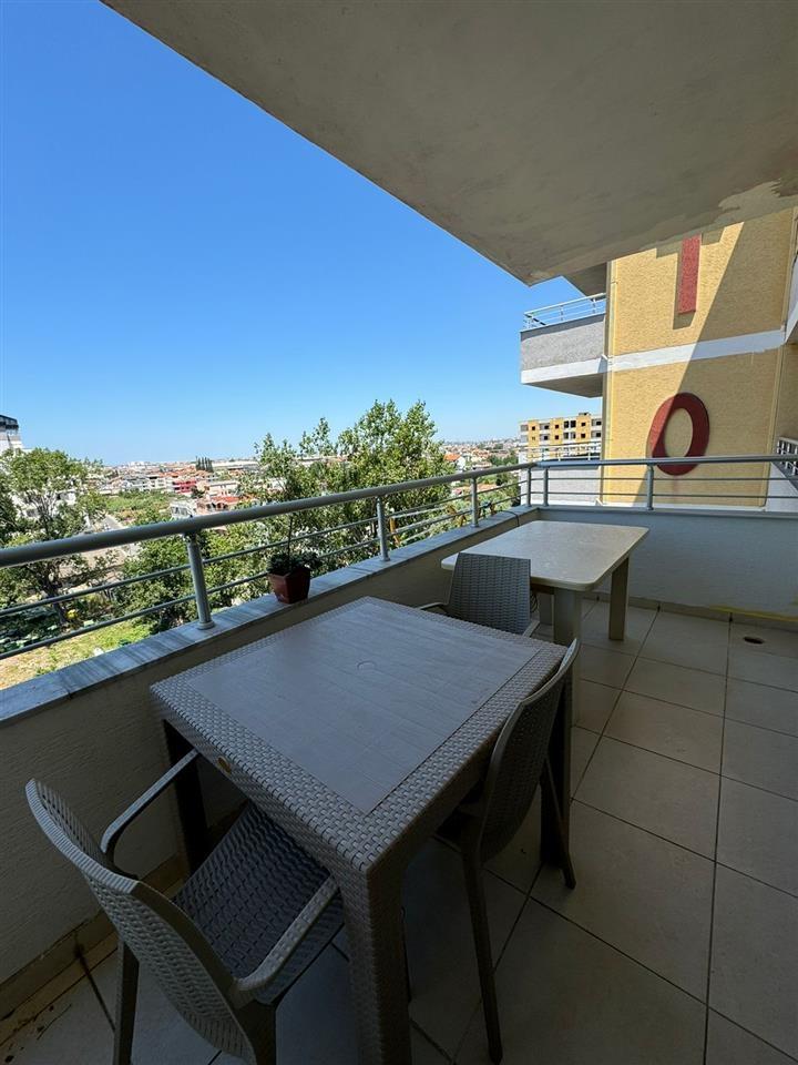 Shitet Apartament 2+1+2