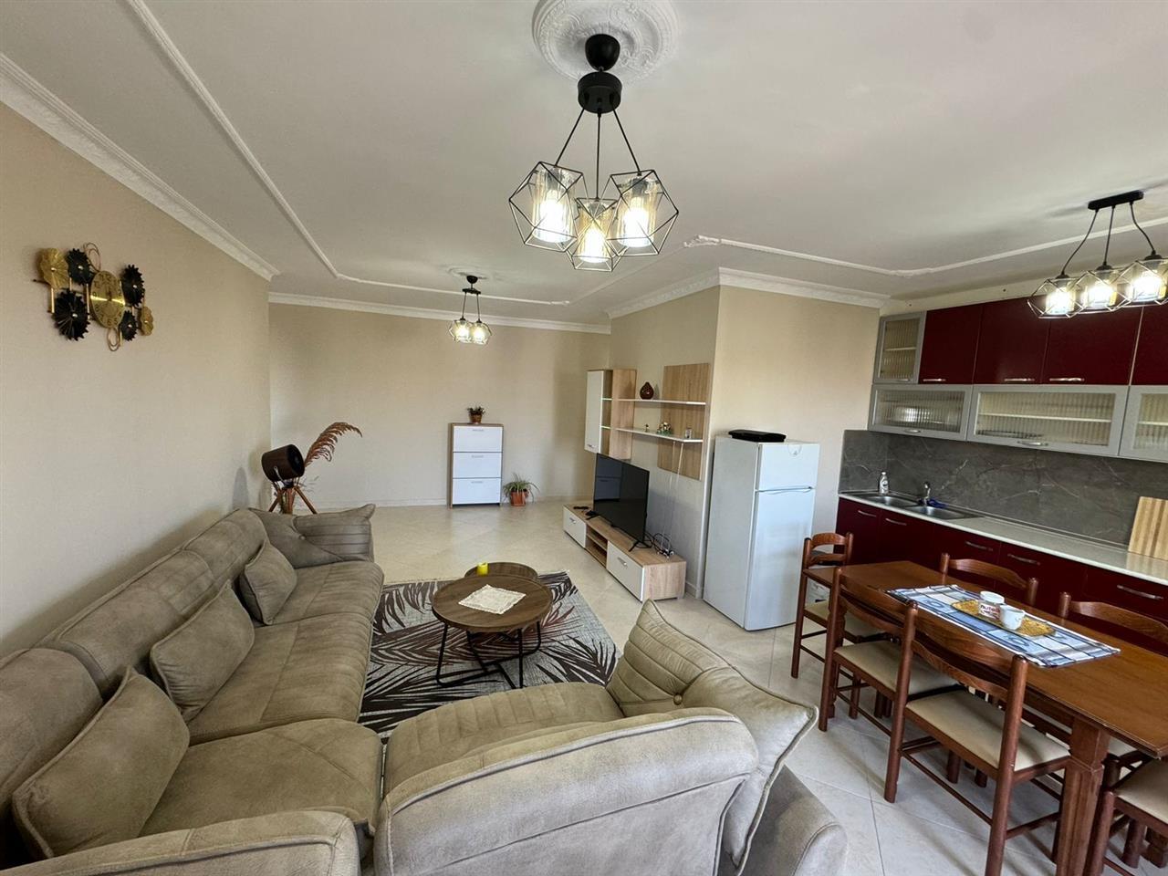 Shitet Apartament 2+1+2