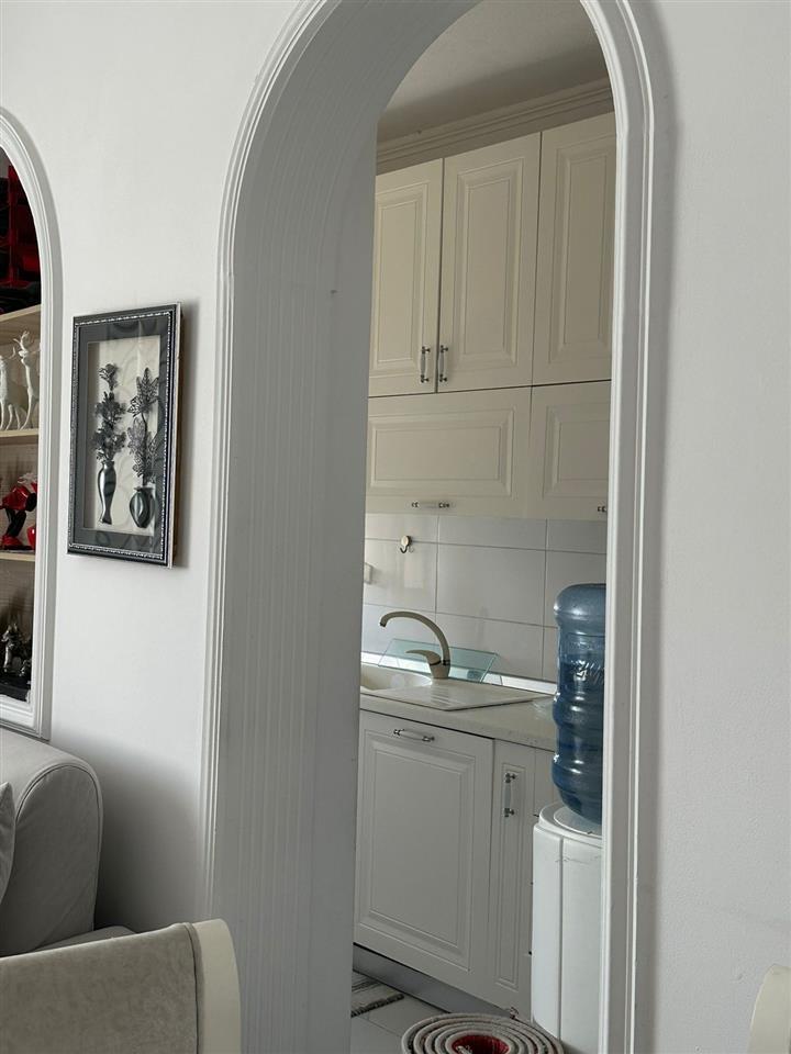 SHITET APARTAMENT 2+1 TEK HYRJA E DURRESIT!