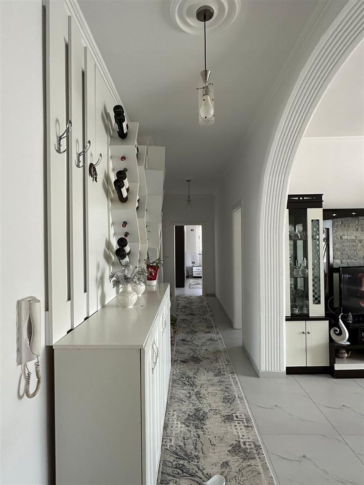 SHITET APARTAMENT 2+1 TEK HYRJA E DURRESIT!