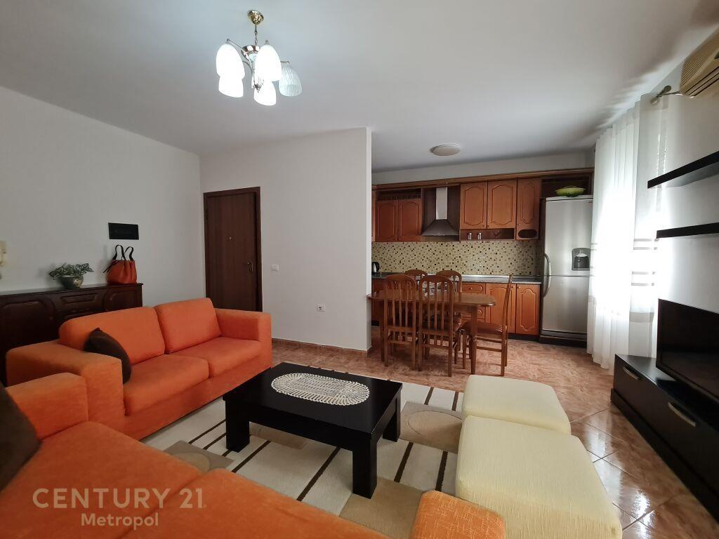 Qira | Apartament 2+1 | 9 Katëshet | 700€