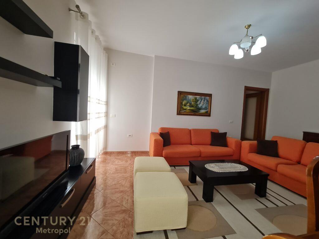 Qira | Apartament 2+1 | 9 Katëshet | 700€
