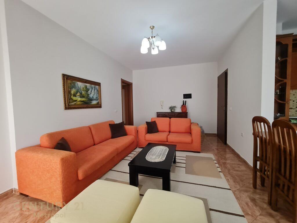 Qira | Apartament 2+1 | 9 Katëshet | 700€