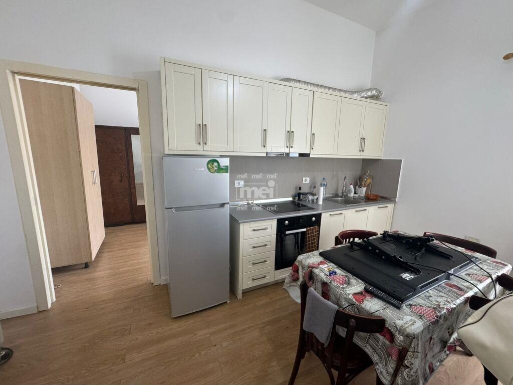 JEPET ME QIRA APARTAMENT TEK GJYKATA!