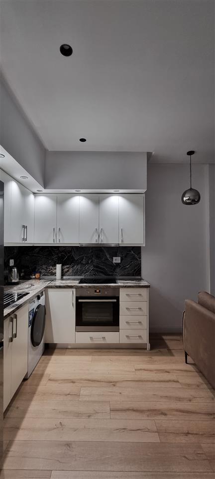 Apartament me qera ditore prane Qendres!