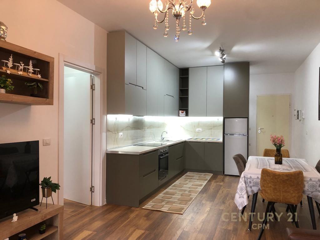 Apartment 3+1 me qira te rezidenca Alba, ish Parku, 600 €
