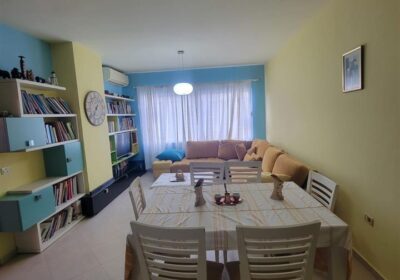 Shitet apartamenti 2+1