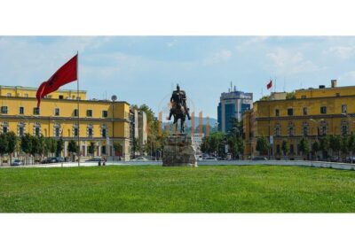 Apartament për shitje 1+1, në qendër të Tiranës