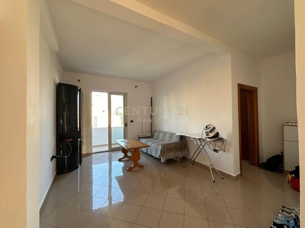 SHITET APARTAMENT 2+1 NE QENDER TE DURRESIT
