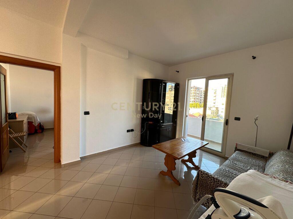 SHITET APARTAMENT 2+1 NE QENDER TE DURRESIT