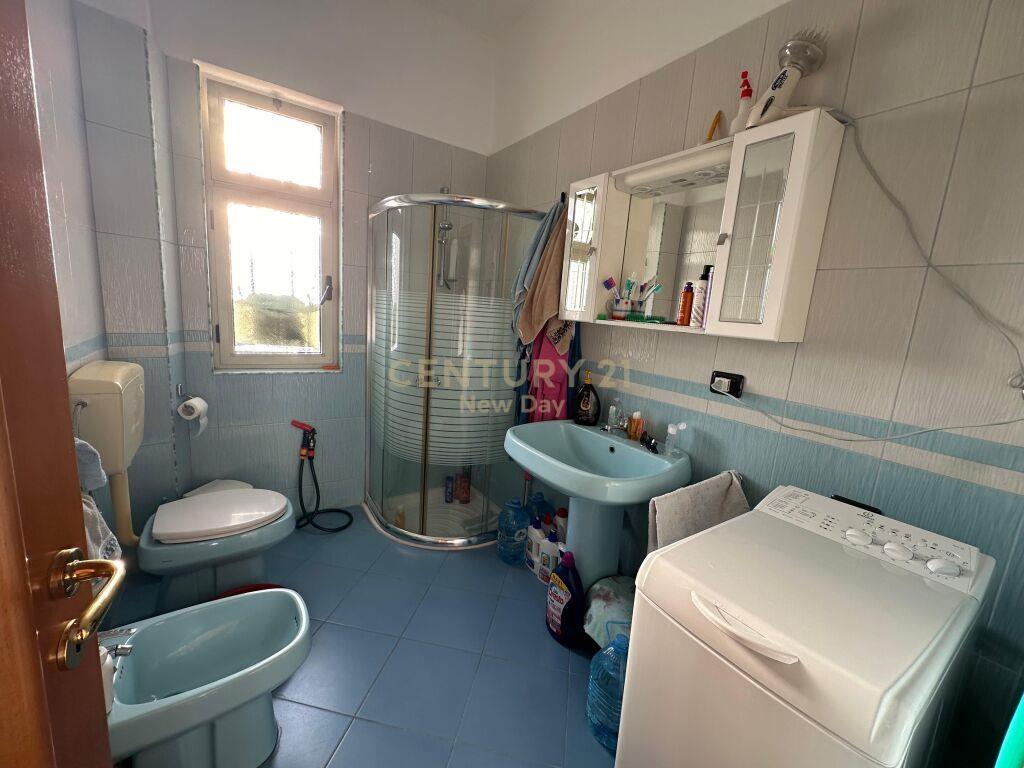 SHITET APARTAMENT 2+1 NE QENDER TE DURRESIT