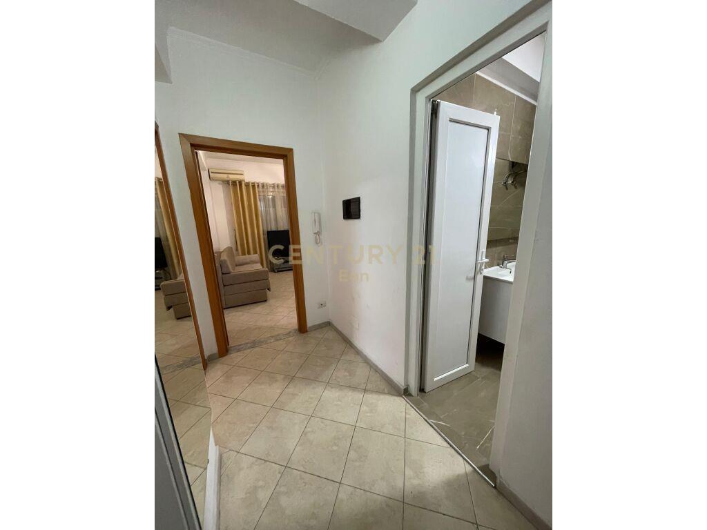 Apartament 1+1 me Qira në Shkëmbi I Kavajës, Durrës !!!