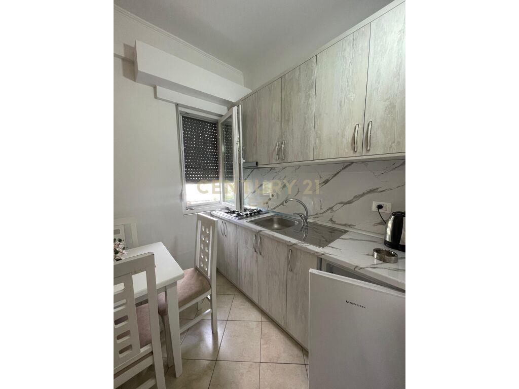 Apartament 1+1 me Qira në Shkëmbi I Kavajës, Durrës !!!