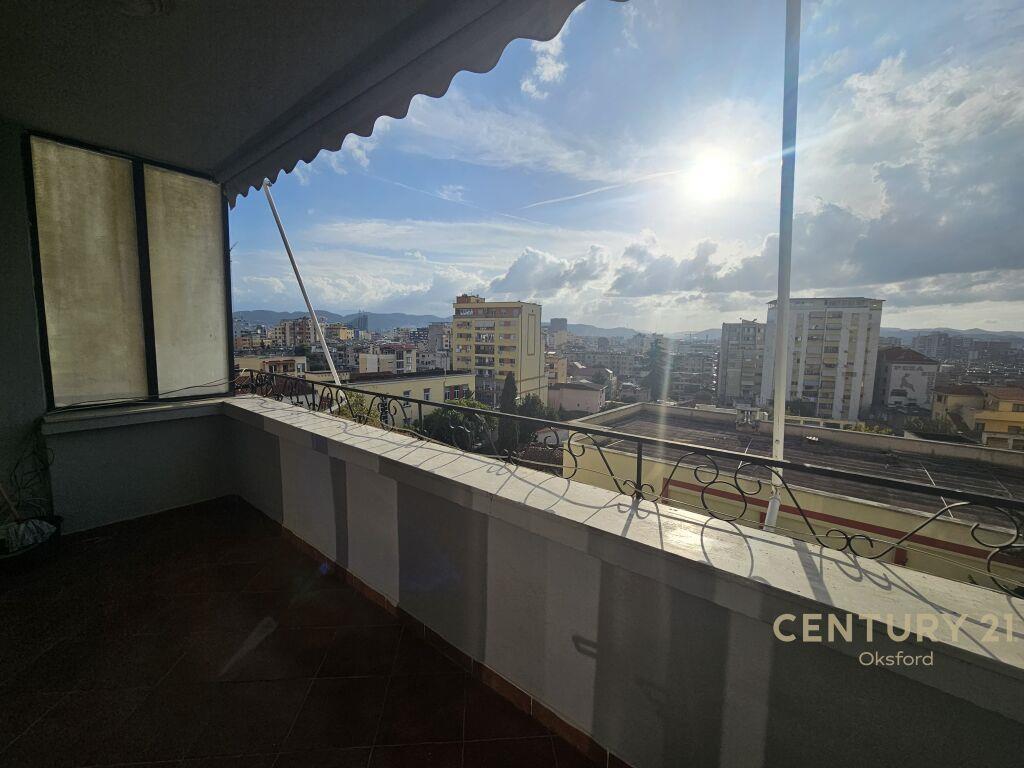 JAPIM ME QIRA APARTAMENT 2+1+2 TEK BULEVARDI ZOGU I